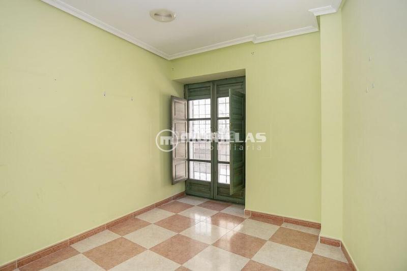 Foto 23c26647-5dce-4110-9001-1fb652b0796f. Piso en calle fernando perez villanueva 4 piso con balcón y garaje en Cehegín