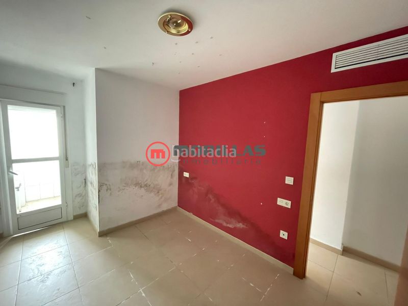 Foto c81c80ee-8cfe-4a26-9db9-56a66447e40d. Pis a Puerto Lumbreras