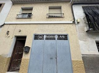 Casa adossada a Calle de la olivera 8. Casa adosada en pliego