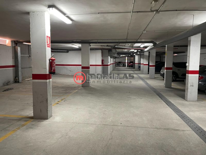 Foto cbef0338-f27d-4757-9681-d67129e9ab41. Aparcament cotxe a calle isaac peral 1 a Calasparra