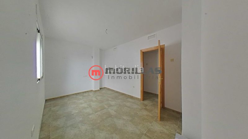 Foto 2a156725-cc56-4015-a292-66d39423b1cc. Pis amb aparcament a Calasparra