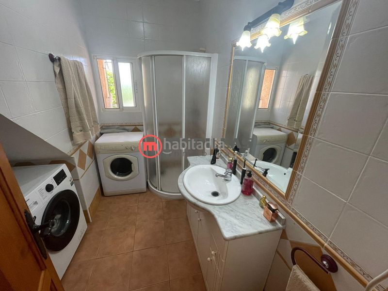 Foto a102f174-ef74-4fb4-bf0c-696933378af7. Casa amb aparcament a Puerto Lumbreras