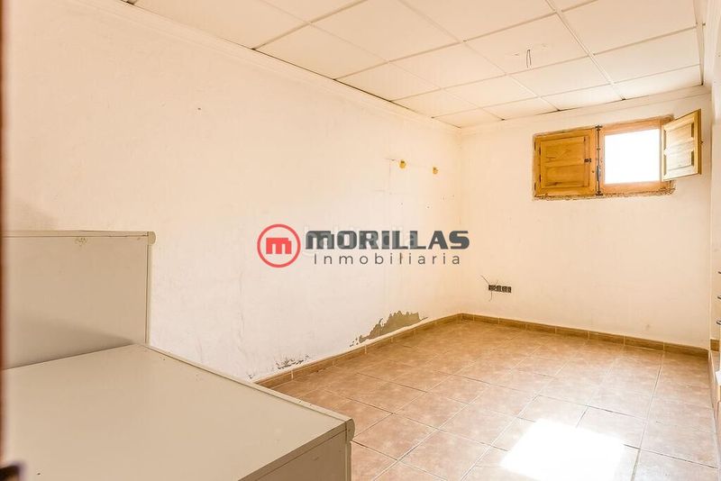 Foto aa455764-84b1-4b8f-9264-536bc5b690df. Masia a Pliego