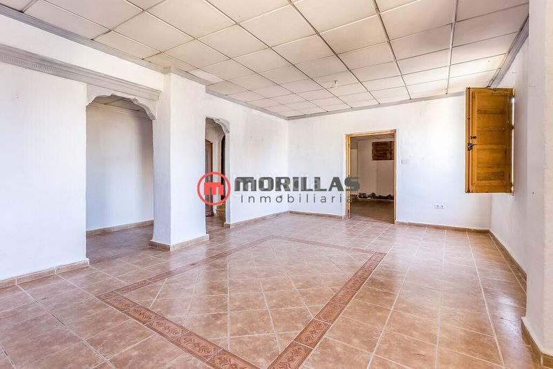 Foto c77c3efa-06cc-4c5f-911b-8d96695c31d0. Masia a Pliego