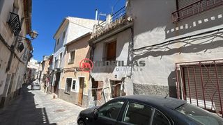 Casa in Calle condes 41. Casa a rehabilitar en caravaca de la cruz