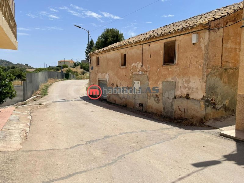 Foto f818f766-9a55-4347-ba44-67e8454a4a46. Casa a Cehegín