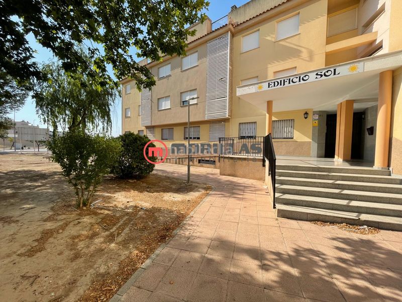 Foto a1e8cf6c-ff70-459f-8614-80621621407e. Pis a calle isaac peral 1 a Calasparra