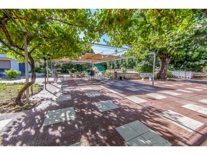 Foto c08920a9-24db-491f-a60c-c9dd4a5527d9. Chalet venta de una impresionante villa en Baeza