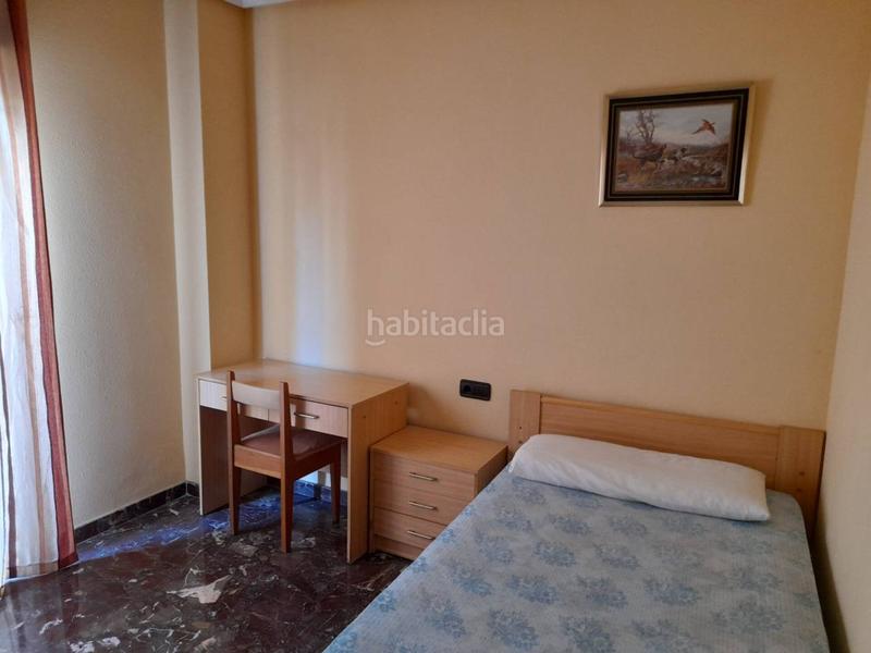 Foto 3b9cfbf9-572c-4593-b2b1-57dd71dee616. Maison jumelée avec chauffage parking dans Úbeda