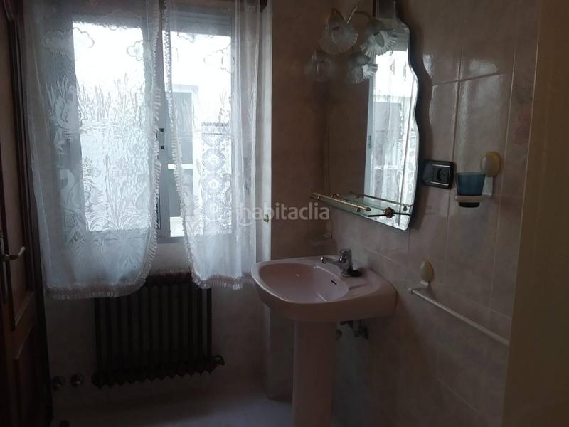 Foto 887e96a4-865c-44b1-aca1-42d1f55fc1d8. Maison jumelée avec chauffage parking dans Úbeda