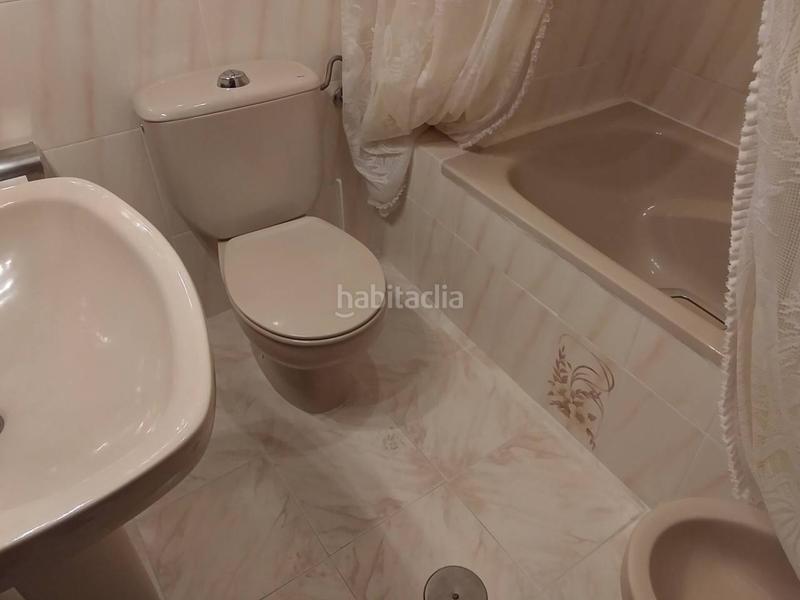 Foto a1ae9fff-ac77-4da9-969e-40e9e625b008. Maison jumelée avec chauffage parking dans Úbeda