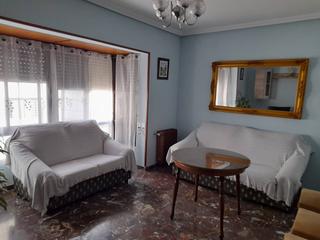 Casa adossada a Úbeda. Venta de casa adosada en úbeda