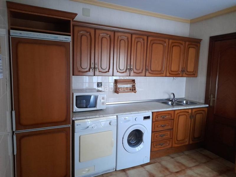 Foto d30def47-e8fd-4cf7-8ccc-a46362dd1d92. Maison jumelée avec chauffage parking dans Úbeda