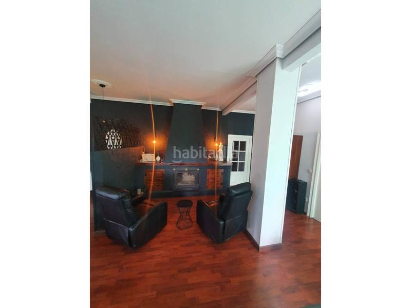 Foto 0a50ad2e-d06a-4d0b-bc04-b0df7cd1f28c. Xalet amb piscina a Úbeda