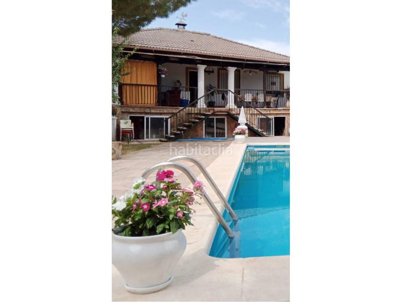 Foto bdc41032-f5ee-4a8a-96f7-a83034ae7d22. Xalet amb piscina a Úbeda