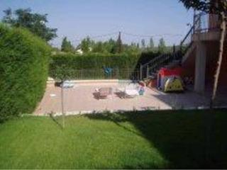 Xalet a Baeza. Chalet en venta en baeza
