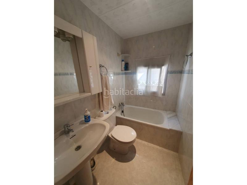 Foto c1e93fc3-c98b-40c5-9d5a-9c650652d3bb. Maison avec parking dans Huelma