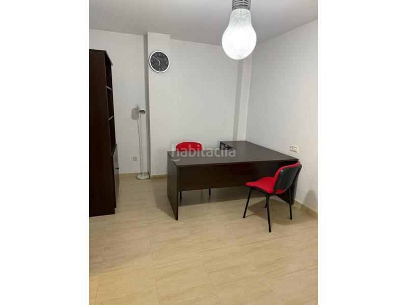 Foto a607d1a3-0e62-4c49-b6eb-f93e98b2bf4a. Zweistöckige wohnung mit heizung parking in Úbeda