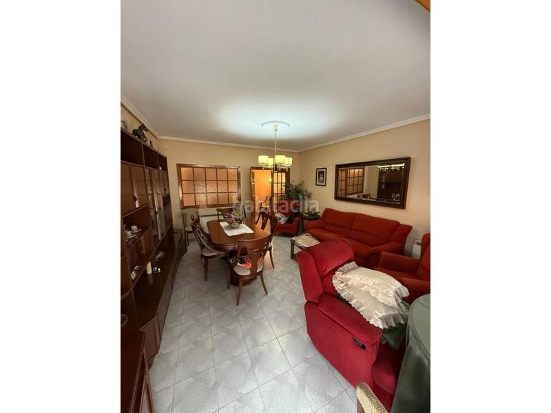 Foto f37ba3e4-a6fe-4600-ac87-e3d948c8436f. Piso venta de un amplio piso en Úbeda