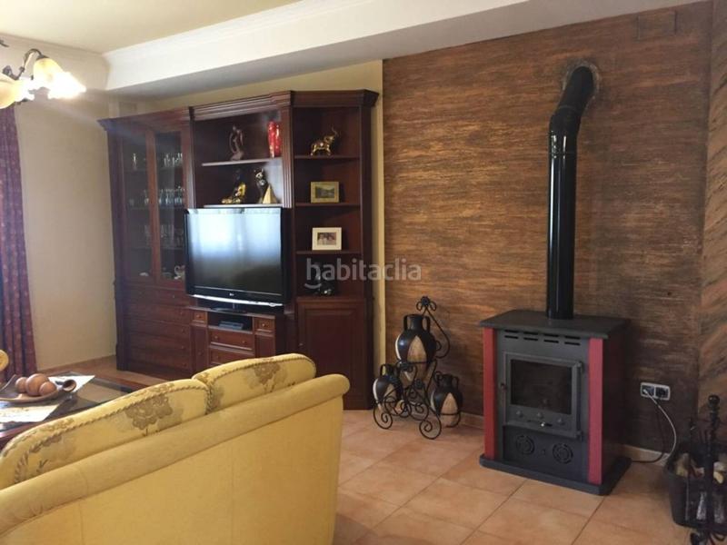 Foto dbf3623e-2642-4702-a994-44e1ad221d5e. Chalet  en venta en yedra en Baeza