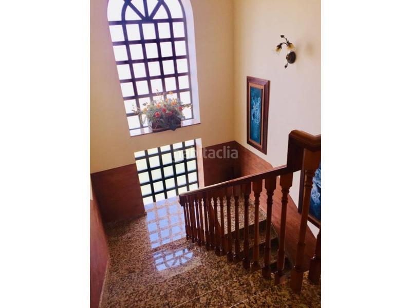 Foto dee78b71-cd08-4310-bd06-3b7f77cbd5e6. Chalet  en venta en yedra en Baeza