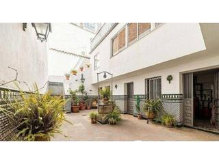 Maison à Úbeda. Casa en venta en úbeda