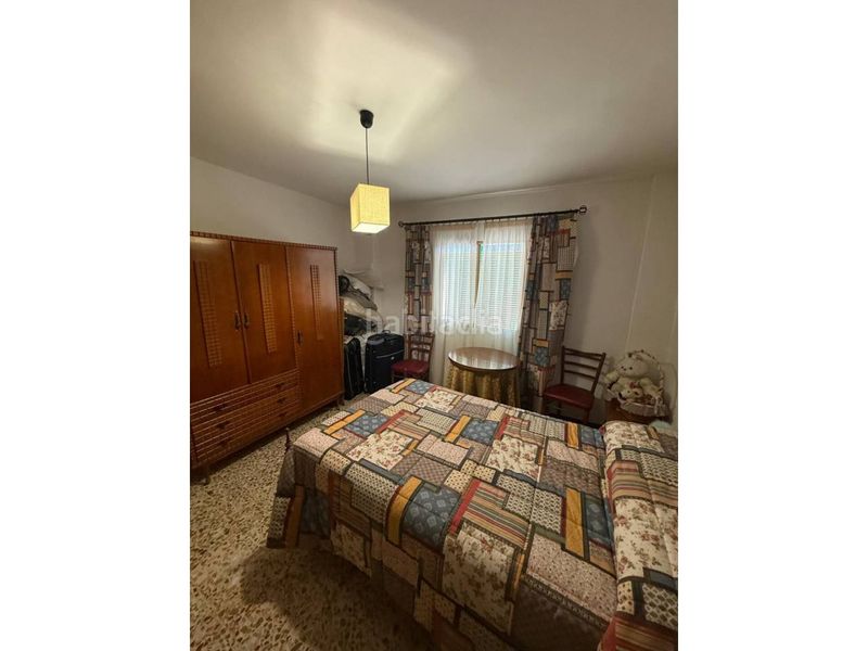 Foto 1ef40e2b-7866-43ad-a2a2-3f5f781333b0. Casa  en venta en Úbeda