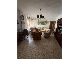 Casa in Úbeda. Casa en venta en úbeda