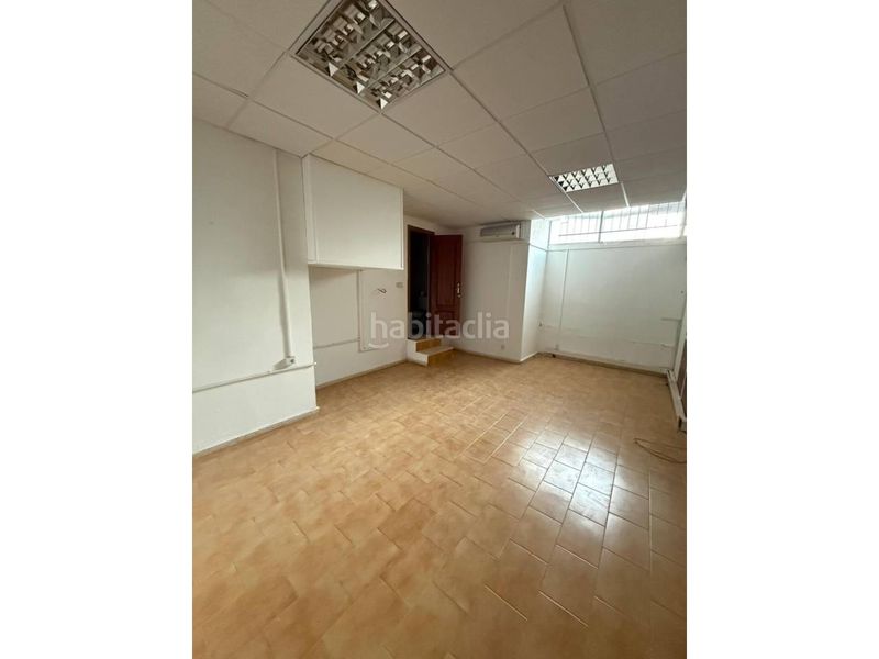 Foto 0b2b7cb6-7382-437e-ae24-1d097df22381. Local comercial a Úbeda