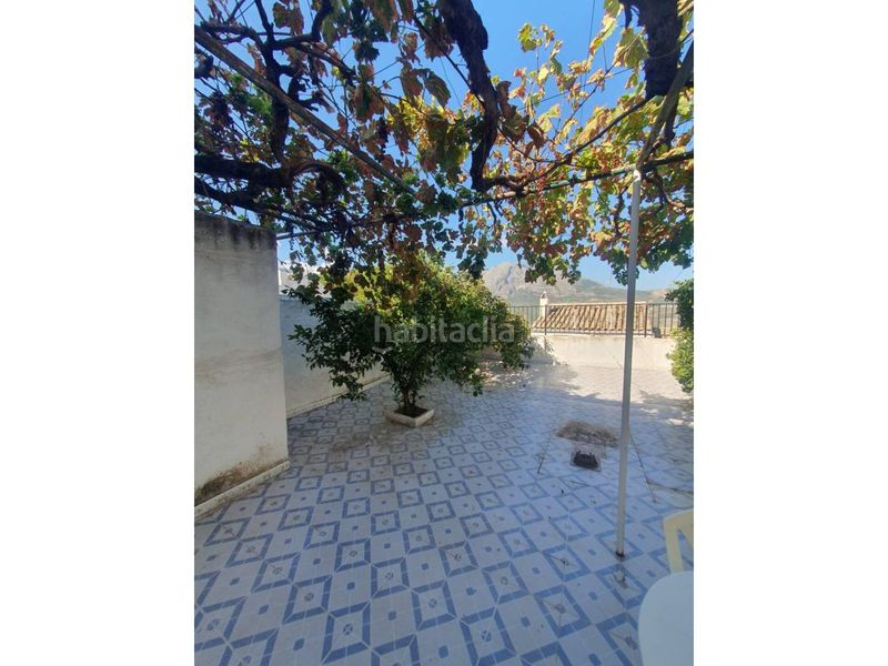 Foto c2bbd4cc-b838-4c2f-9155-d15f01b2a463. Casa amb calefacció a Bedmar y Garcíez