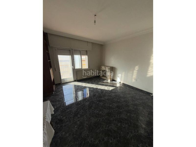Foto b730df81-169b-44c2-a923-d041da430c04. Piso  en venta en Úbeda