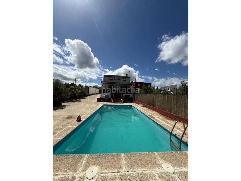 Foto bebd39a0-d51c-417c-becb-b28a33c41a1a. Xalet amb piscina a Sabiote