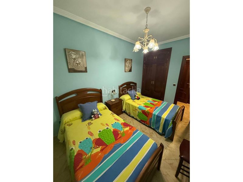 Foto 8ea7b604-1540-4e0b-89df-ddc8bc2a594c. Casa  en venta en Úbeda