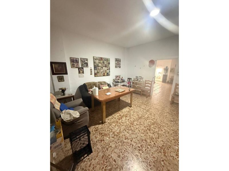 Foto 52877a49-cd68-4f11-aaba-ba4ec351e1e4. Casa amb aparcament a Baeza