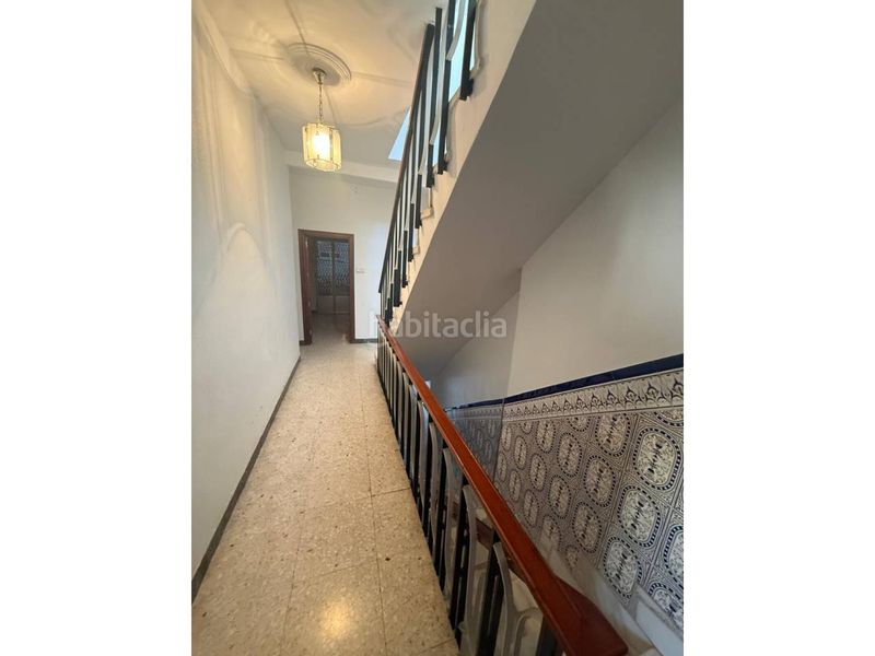 Foto c299cfe3-f91b-4b71-93e3-66de30af08a7. Casa a Úbeda