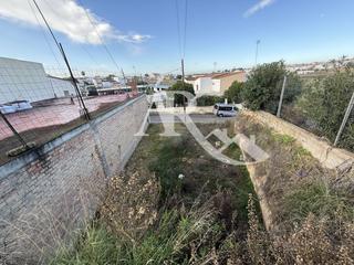 Terreny residencial a Isaac albeniz 23. Solar en venta en pueblo.