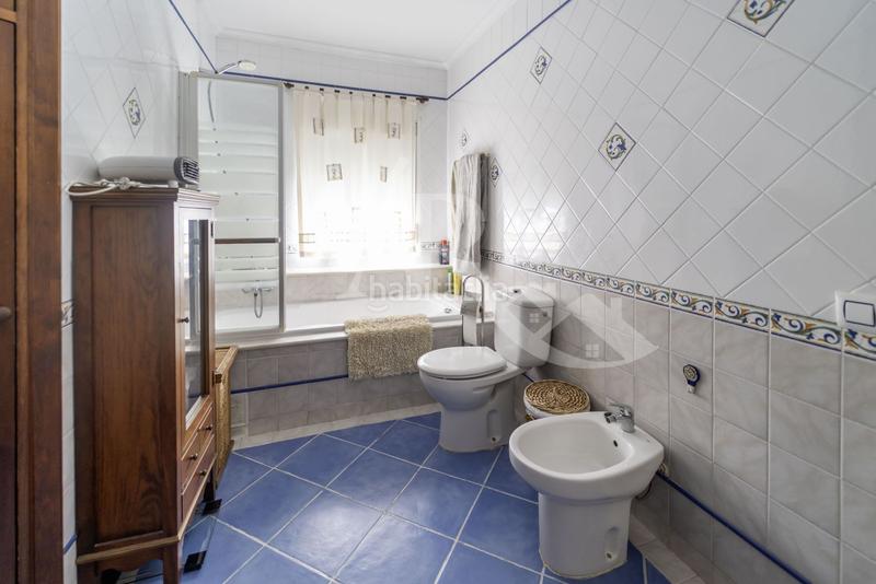 Foto d5ef2cb6-b39c-4b4e-bce8-b79f118c7df8. Casa a carretas del rocio 20 a Umbrete