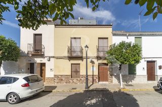 Maison  San bartolomé 15. Casa en venta en umbrete, 3 dormitorios.