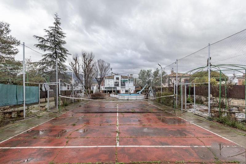 Foto d1b8f05b-2d26-44e4-ad20-7c53b285dfdd. Chalet en calle divan tamarit 3 chalet en huetor vega. en Huétor Vega