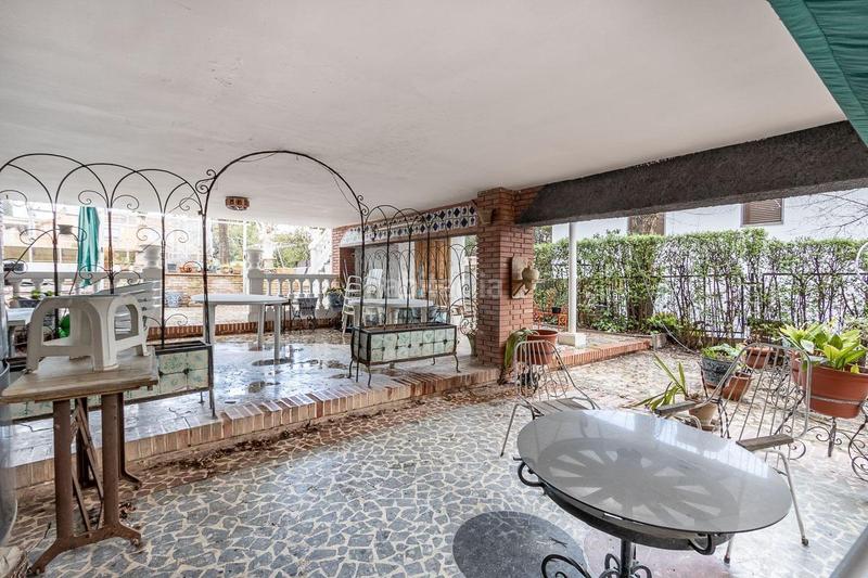 Foto e0dad012-eb0c-4424-8c20-d6475850ba94. Chalet en calle divan tamarit 3 chalet en huetor vega. en Huétor Vega