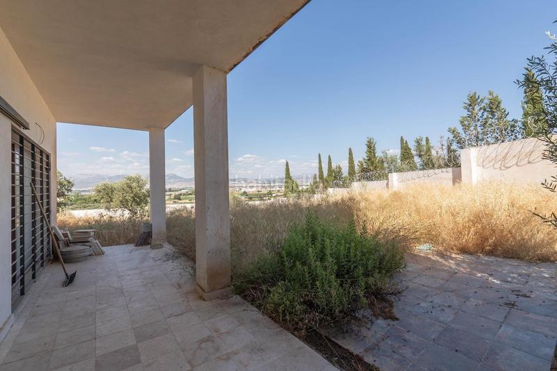 Foto 0accc35c-9236-43e9-bc65-b6c06079d26e. Chalet en calle nogal 5 dos joyas en una compra! casas de ensueño en el ventorrillo, cullar vega en Cúllar Vega