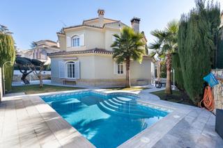 Chalet en Calle almajara 10