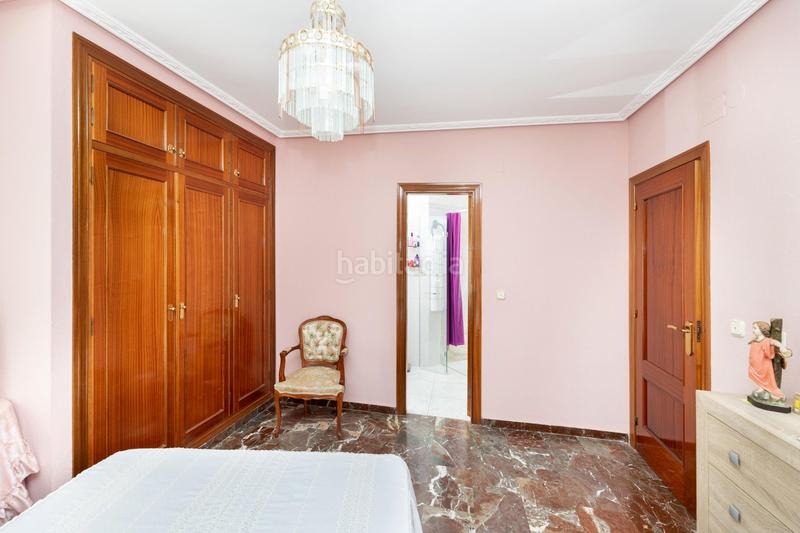 Foto d6391c7e-0df0-445a-961f-e3837c41591b. Piso en calle plaza llanete 9 se vende piso en cogollos vega en Cogollos de la Vega