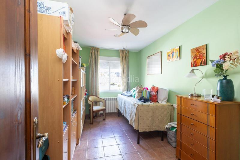 Foto 017a9db5-fe13-472e-9c9e-8436f8744e3a. Haus in calle alpes 30 in Alfacar