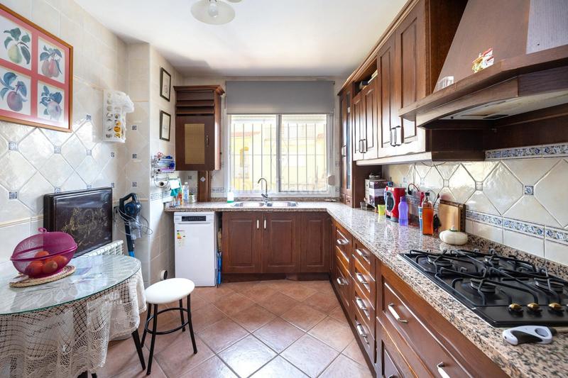 Foto 4ecf875b-8500-4458-9e72-bc8b778e1611. Haus in calle alpes 30 in Alfacar