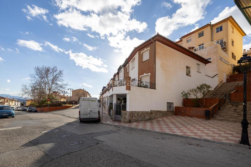 Foto 588c62f0-9cdc-4e01-bf13-e03503bbd6fd. Haus in calle alpes 30 in Alfacar