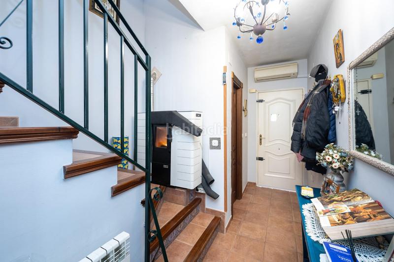 Foto 8bb877a0-df41-4bc2-9d47-df100d632623. Haus in calle alpes 30 in Alfacar