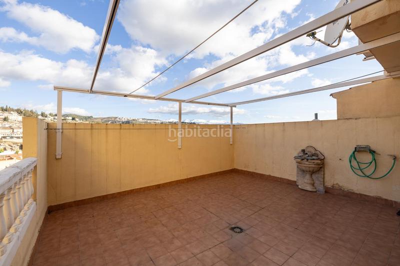 Foto a1ae00fc-1e0a-49d6-bc8f-159d84375494. Haus in calle alpes 30 in Alfacar