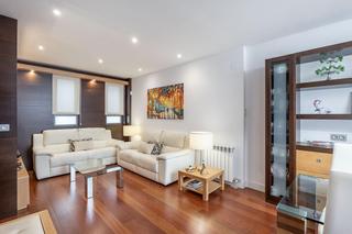Casa a Concepcion 8. Vivienda junto a plaza mariana pineda