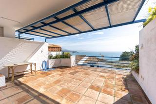 Casa adossada a Marina del este 38. Espectacular adosado en la herradura , con vistas al mar